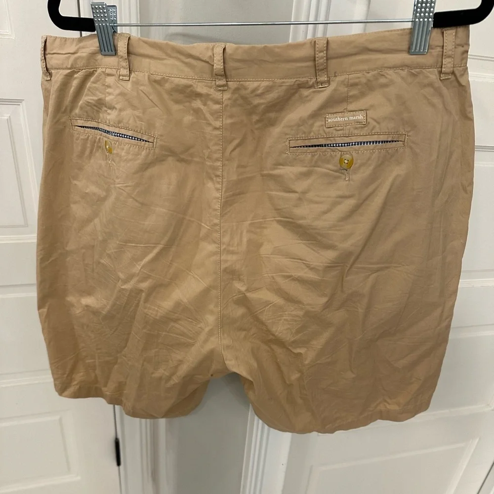 Southern Marsh Beige Khaki Flat Front Chino Cotton Shorts Men’s 38 8” Inseam EUC